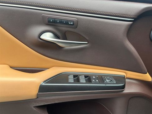 Used 2019 Lexus ES 350 w/ Premium Package FWD image 20