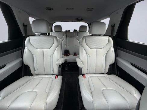 Used 2020 Hyundai Palisade SEL w/ Premium Package image 19