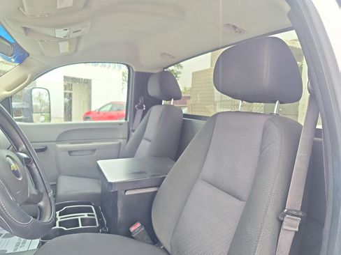 Used 2013 Chevrolet Silverado 3500 W/T RWD image 19