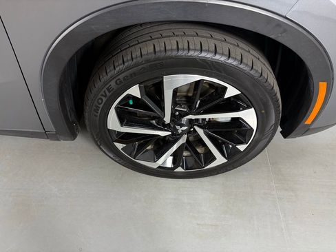 Used 2024 Mitsubishi Outlander SE image 11