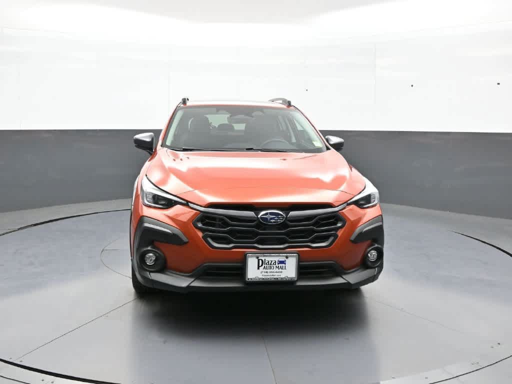 Used 2024 Subaru Crosstrek 2.5i Limited AWD/4WD image 2