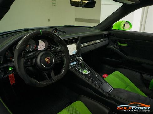 Used 2019 Porsche 911 GT3 RS w/ Weissach Package RWD image 2