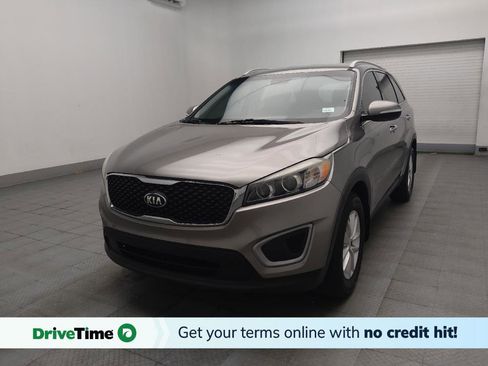 Used 2018 Kia Sorento LX image 1