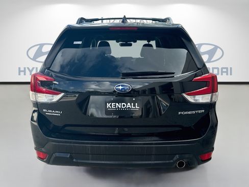 Used 2019 Subaru Forester Limited AWD/4WD image 5