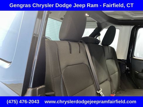 Certified 2022 Jeep Wrangler Unlimited Rubicon 4xe w/ Cold Weather Group AWD/4WD image 37