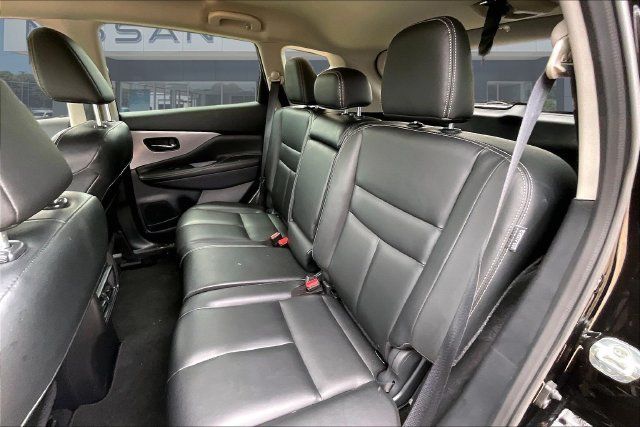 Used 2023 Nissan Murano SV FWD image 21