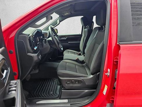 Used 2023 Chevrolet Silverado 1500 LT AWD/4WD image 18