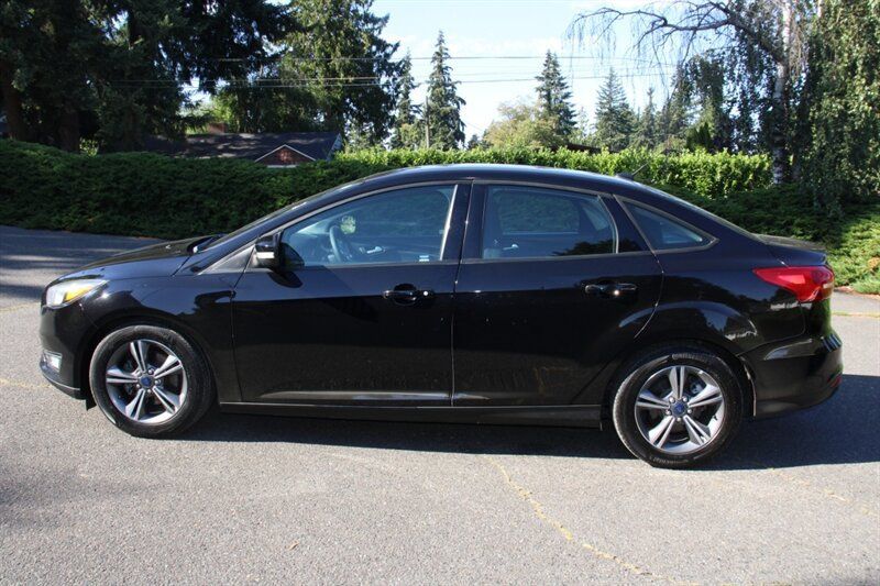 Used 2016 Ford Focus SE FWD image 13