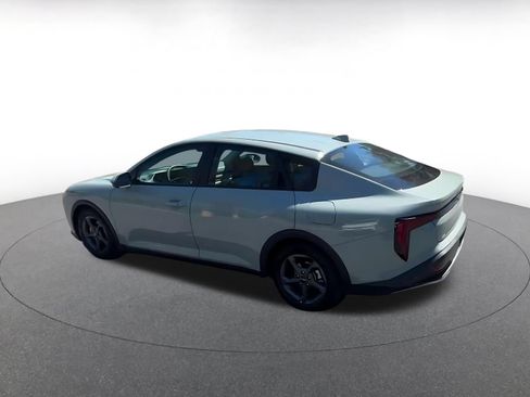 Used 2025 Kia K4 FWD image 11