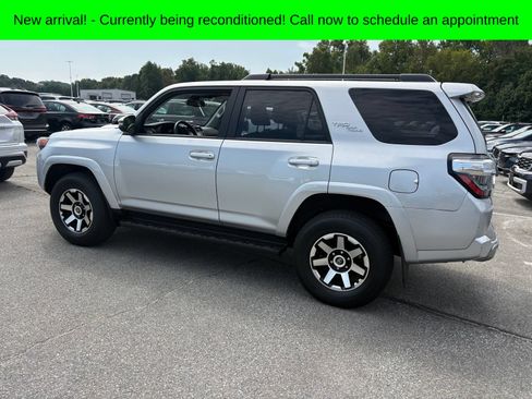 Used 2024 Toyota 4Runner TRD Off-Road Premium AWD/4WD image 8