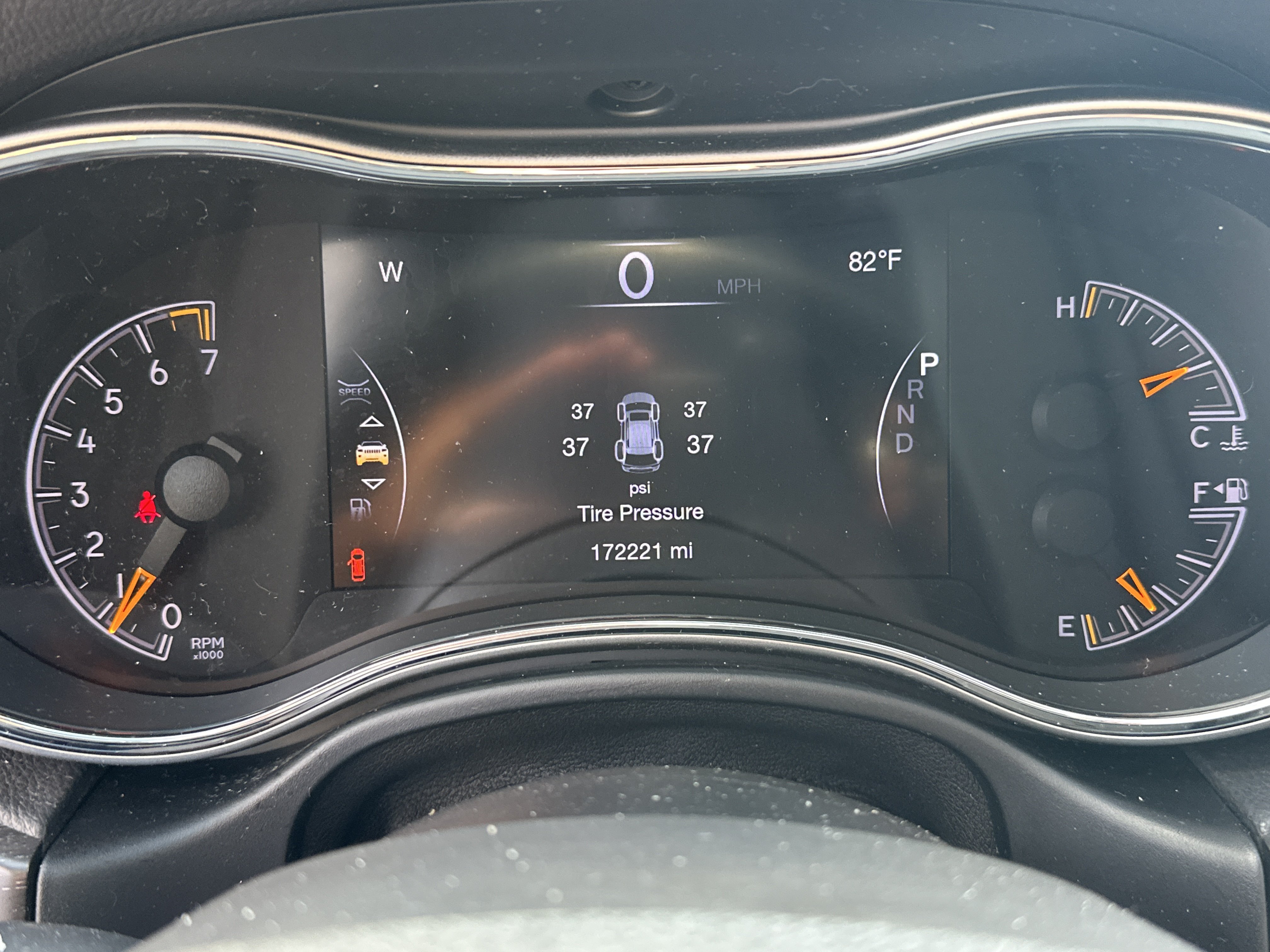 Used 2018 Jeep Grand Cherokee Limited w/ Luxury Group II RWD image 28