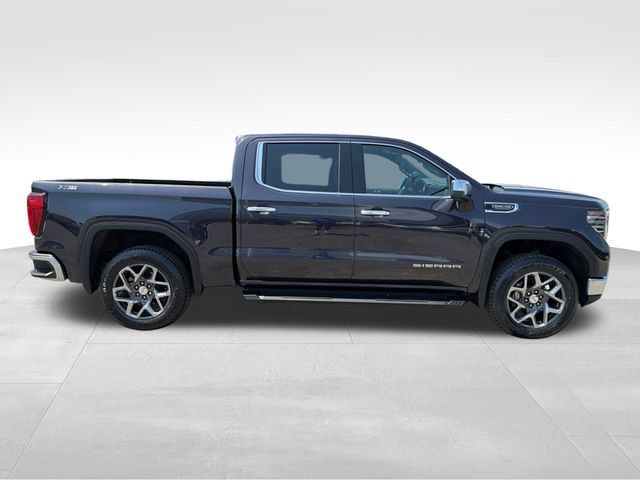 Used 2024 GMC Sierra 1500 SLT AWD/4WD image 8