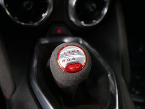 Used 2018 Chevrolet Camaro ZL1 image 27
