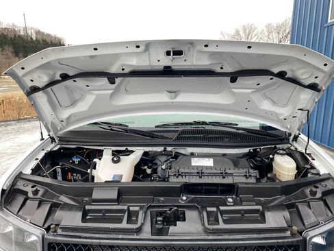 Used 2024 Chevrolet Express 2500 w/ Driver Convenience Package image 6