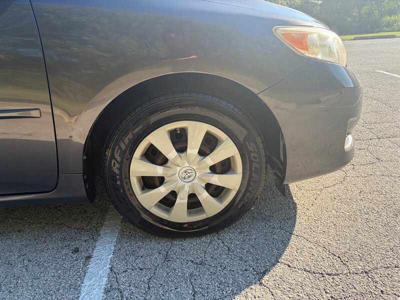 Used 2010 Toyota Corolla LE w/ All Weather Guard Pkg FWD image 25