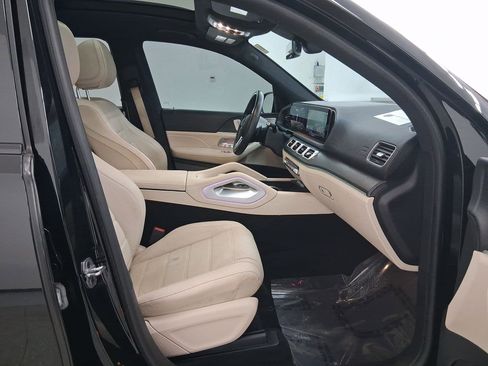 Used 2023 Mercedes-Benz GLS 450 4MATIC image 38