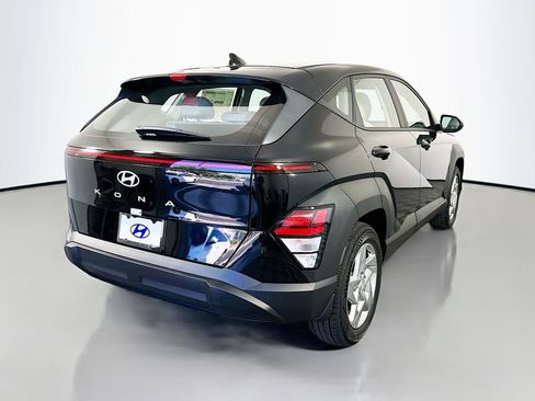 New 2026 Hyundai Kona SE image 5