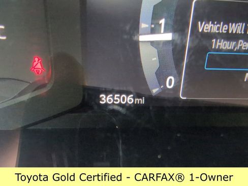 Certified 2024 Toyota Tacoma SR5 AWD/4WD image 19