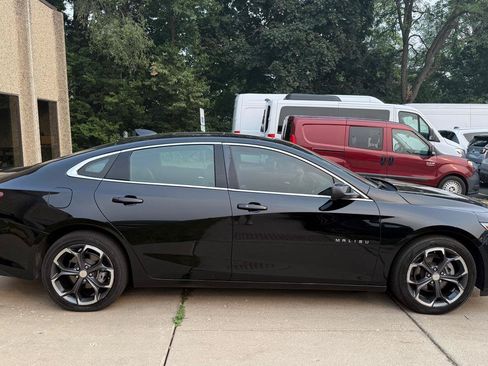 Used 2022 Chevrolet Malibu LT FWD image 8