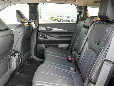 New 2026 INFINITI QX60 Luxe image 33