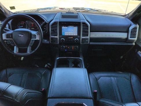 Certified 2017 Ford F250 Platinum w/ Platinum Ultimate Package image 15