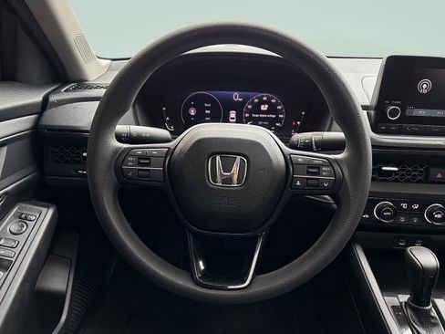 Certified 2025 Honda Accord SE image 16