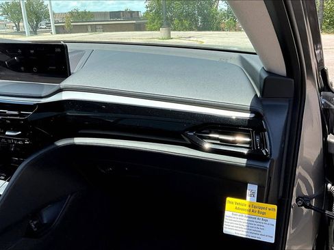 Used 2024 Acura MDX SH-AWD w/ Technology Package image 20