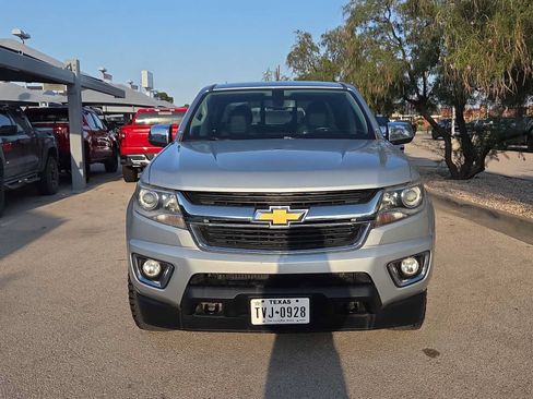 Used 2018 Chevrolet Colorado LT w/ Luxury Package, Chrome AWD/4WD image 3