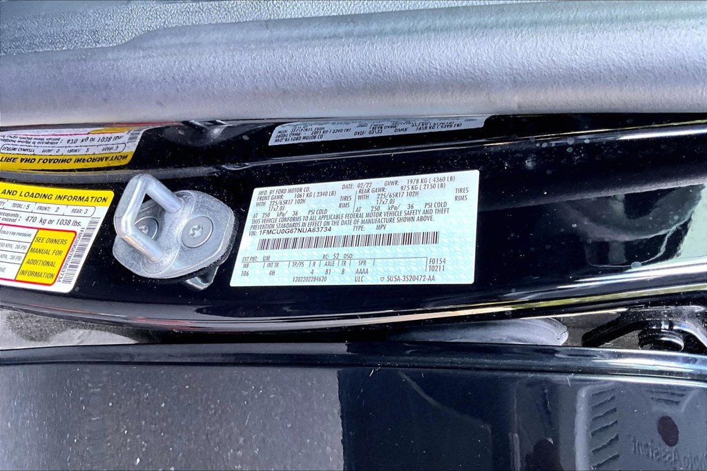 Used 2022 Ford Escape SE FWD image 14