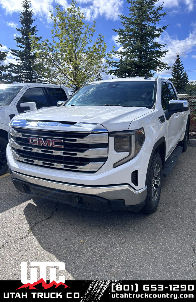 Used 2022 GMC Sierra 1500 SLE w/ X31 Off-Road Package AWD/4WD image 1