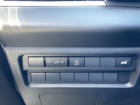 New 2026 Mitsubishi Outlander SE FWD image 14