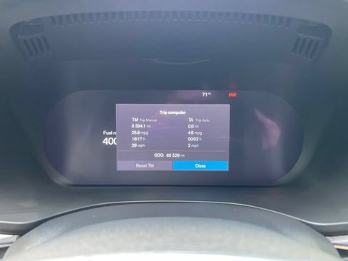 Certified 2022 Volvo XC60 B5 Inscription w/ Advanced Package AWD/4WD image 18