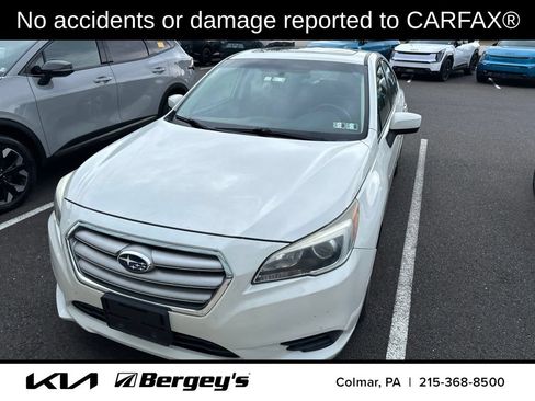 Used 2015 Subaru Legacy 2.5i Premium w/ Moonroof Package AWD/4WD image 2