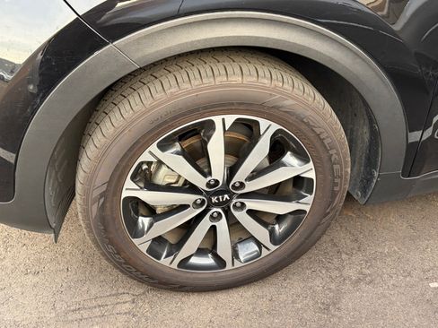 Certified 2018 Kia Sportage EX w/ EX Technology Package image 6