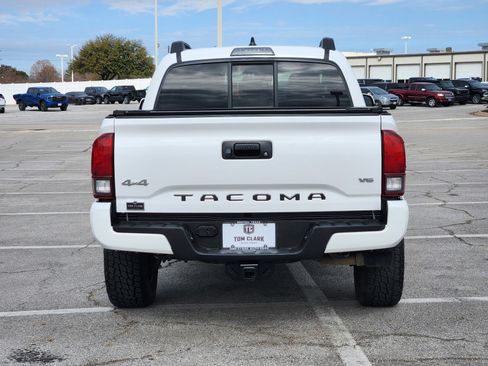 Used 2021 Toyota Tacoma SR image 31