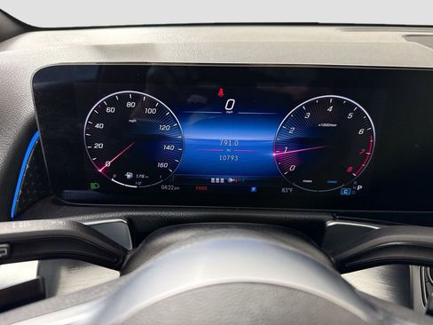 Certified 2025 Mercedes-Benz GLB 250 4MATIC image 35