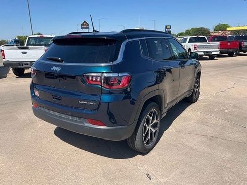 Used 2024 Jeep Compass Limited AWD/4WD image 6