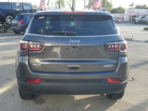Used 2022 Jeep Compass Latitude FWD image 6