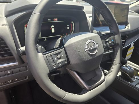 New 2026 Nissan Rogue Platinum AWD/4WD image 13