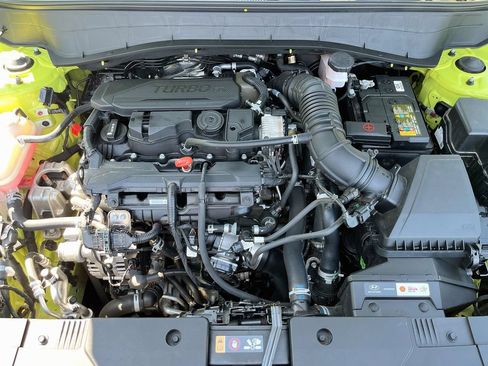 Used 2024 Hyundai Kona Limited FWD image 10
