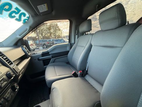 Used 2016 Ford F150 XLT image 25