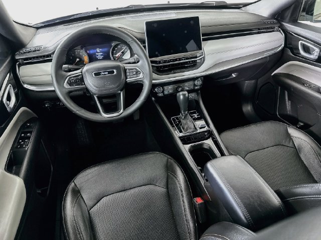 Used 2023 Jeep Compass Limited AWD/4WD image 28
