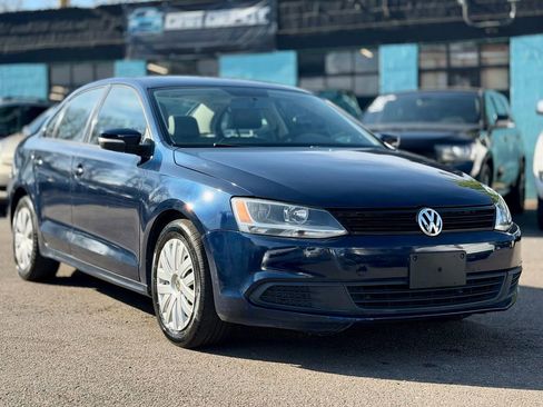 Used 2014 Volkswagen Jetta SE FWD image 1