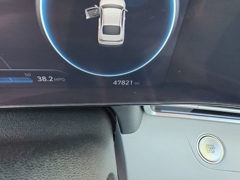 Used 2025 Hyundai Elantra Limited FWD image 22