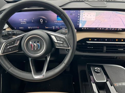 Used 2025 Buick Enclave Preferred image 11