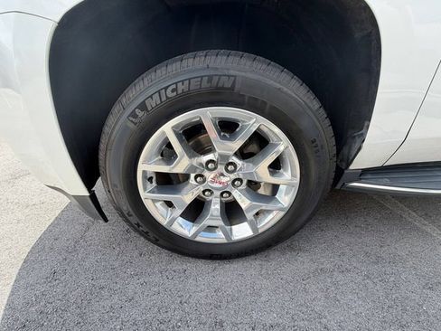 Used 2018 GMC Yukon XL SLT w/ Open Road Package RWD image 9