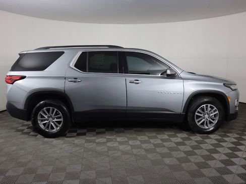 Used 2023 Chevrolet Traverse LT image 17