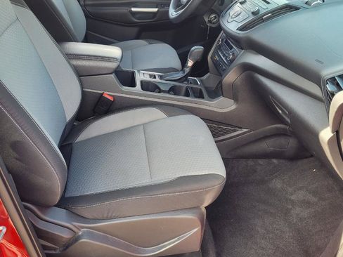 Used 2017 Ford Escape SE AWD/4WD image 23