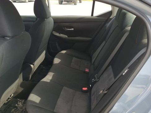 Used 2024 Nissan Sentra SR FWD image 12