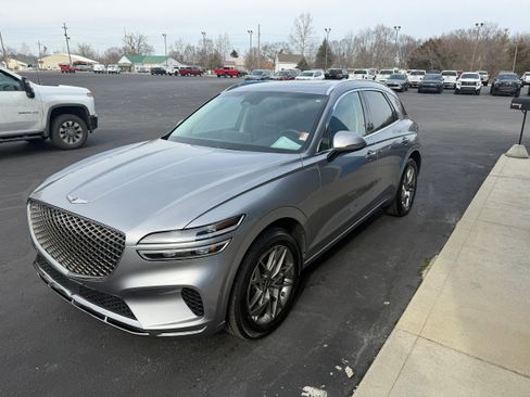 Used 2023 Genesis GV70 2.5T w/ Select Package image 6